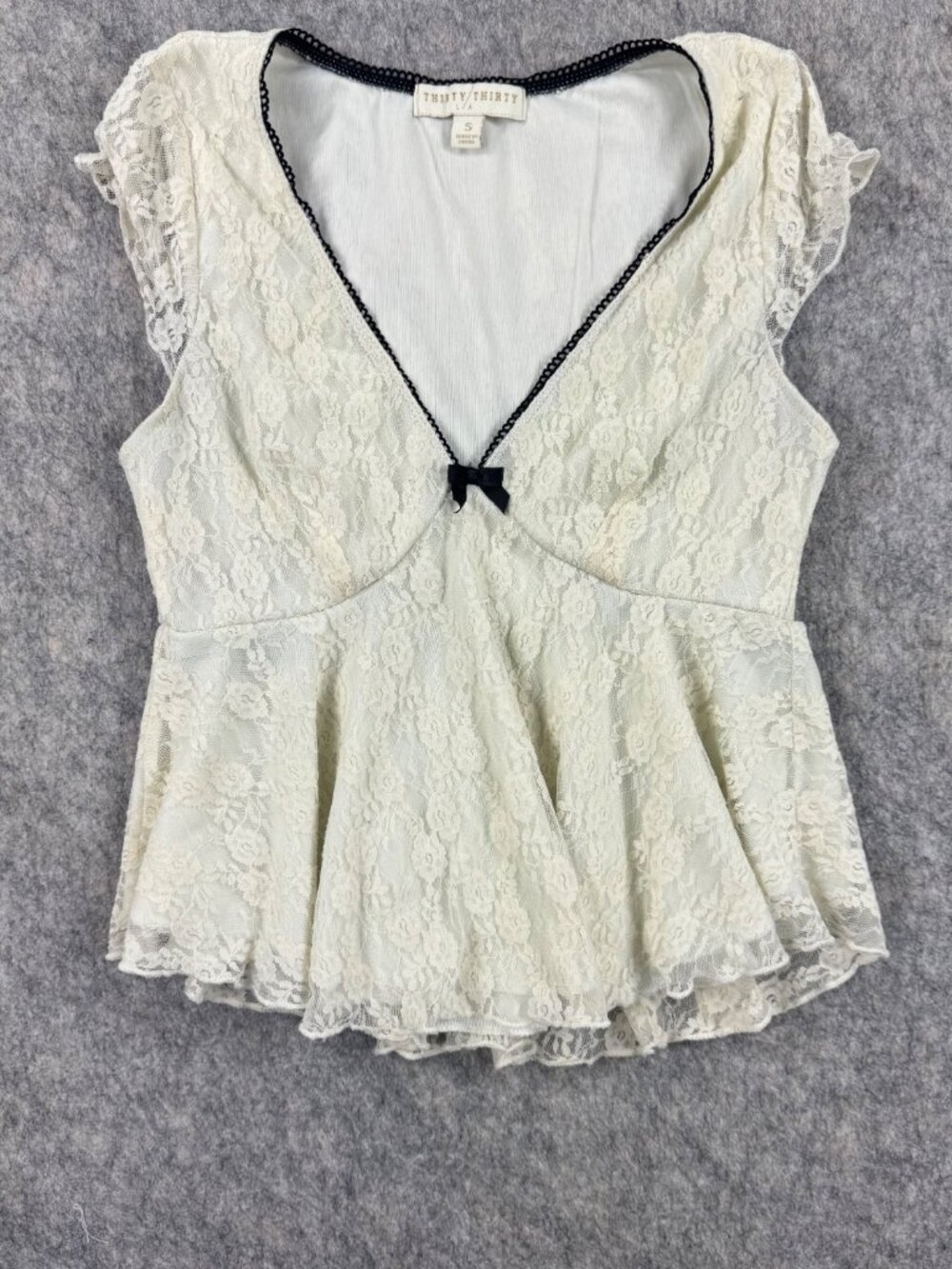 Thirty Thirty Lace Top Bow Cap Sleeve Empire Cream Black Trim Sz S Ruffle